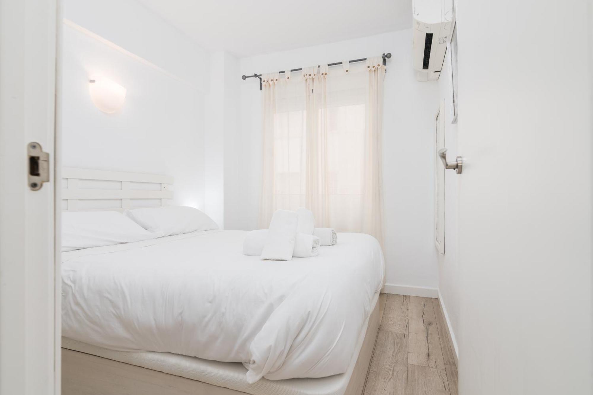 Suite Homes Malagueta Beach マラガ エクステリア 写真